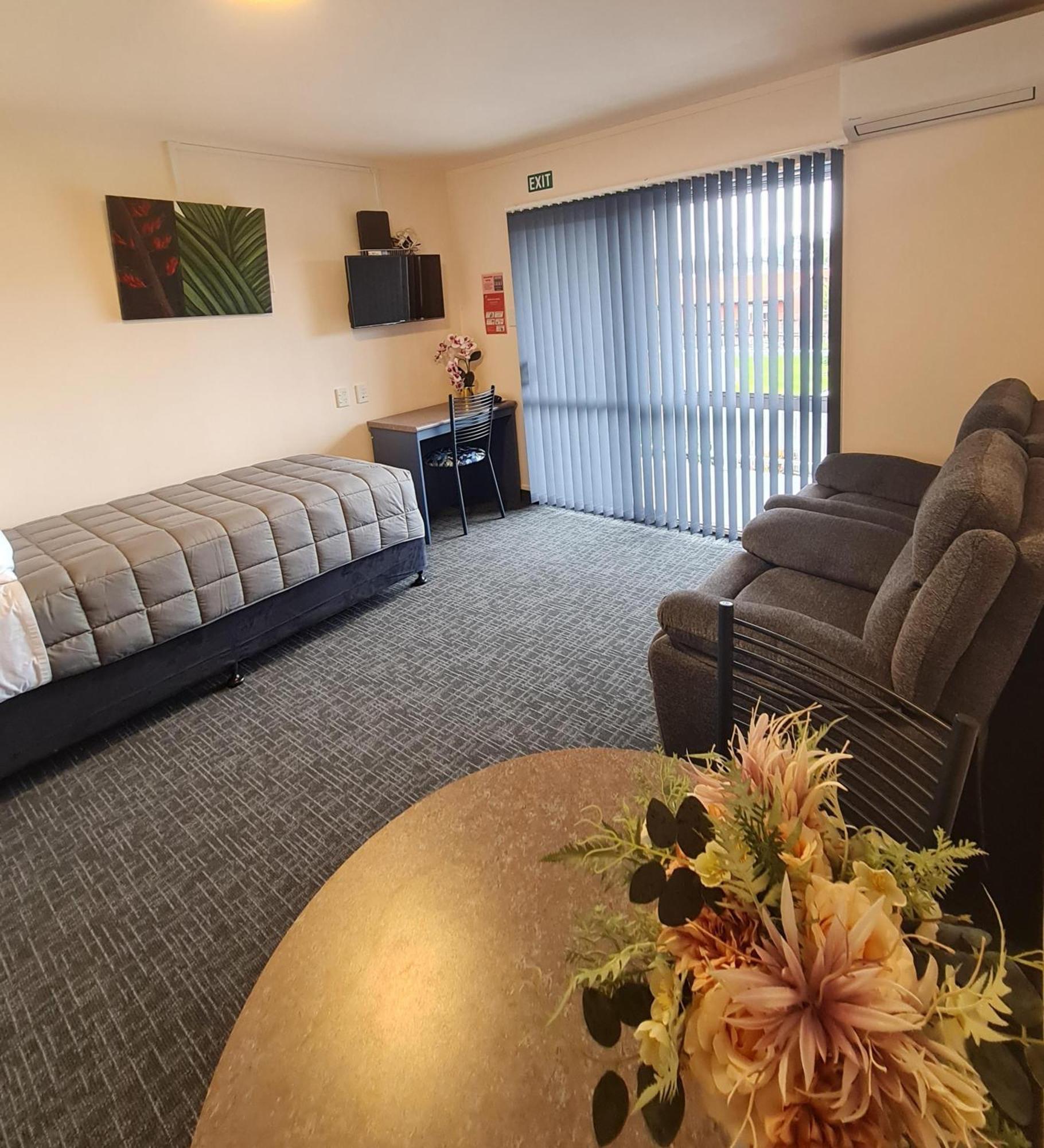 Avenue Heights Motel Whangarei Extérieur photo