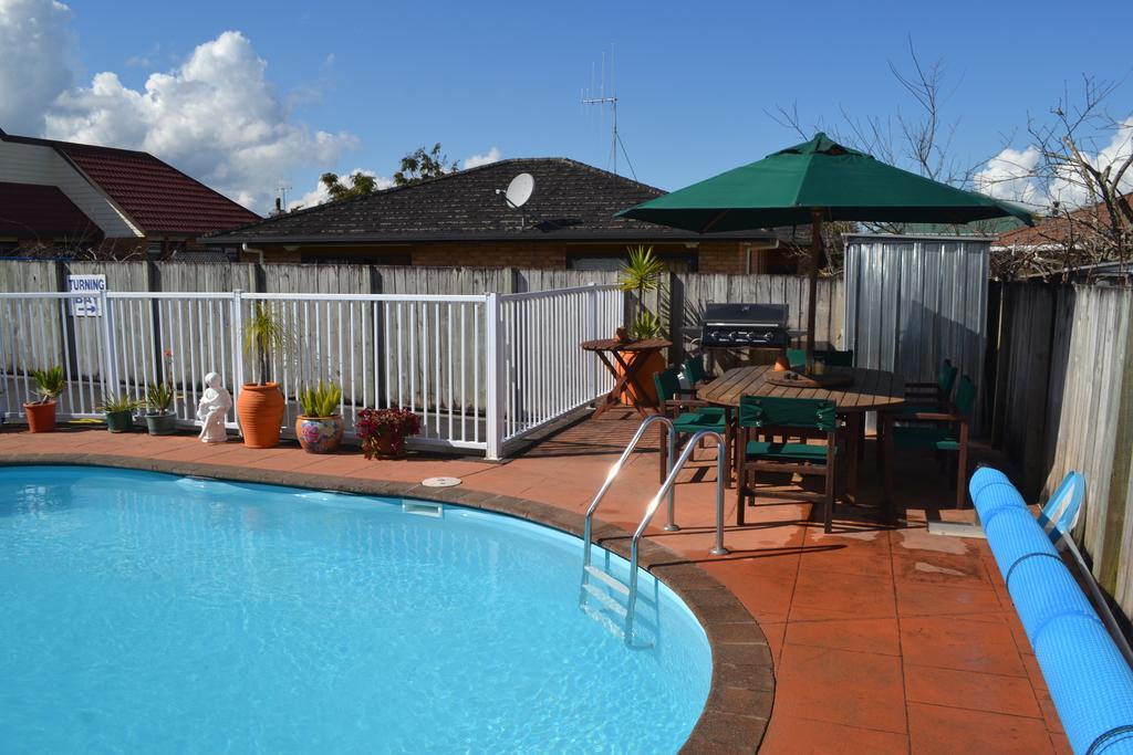 Avenue Heights Motel Whangarei Extérieur photo
