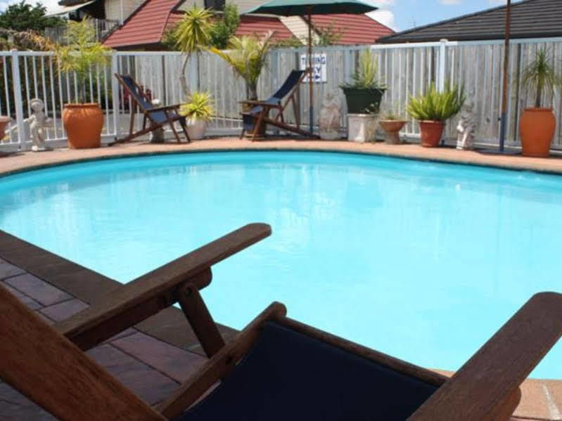Avenue Heights Motel Whangarei Extérieur photo